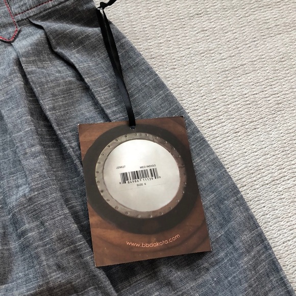 Jack BB Dakota front zip flare chambray skirt NWT size 6 A25 - Picture 4 of 8